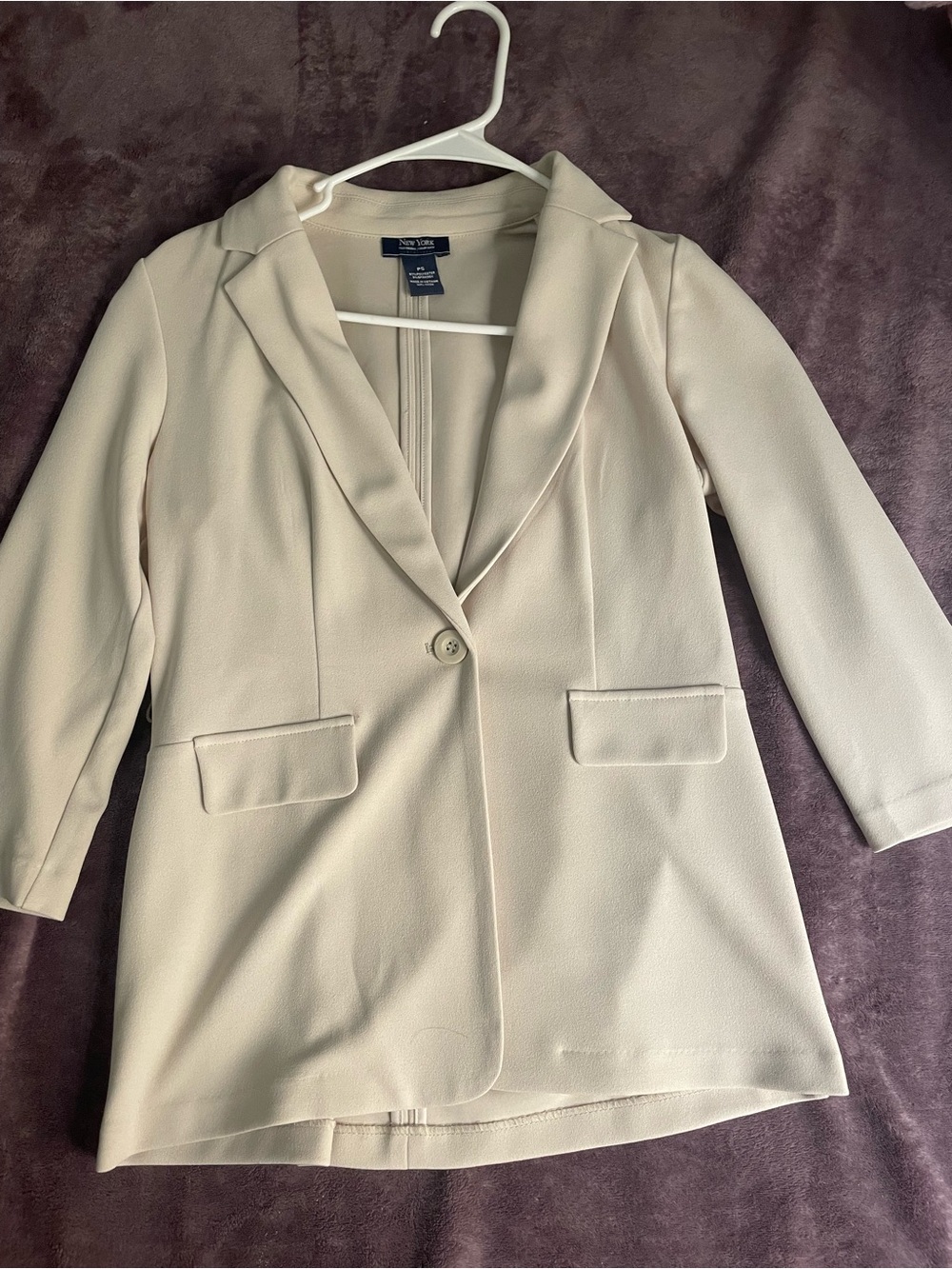 New York & Company Cream Single-Button Blazer with Notched Lapel